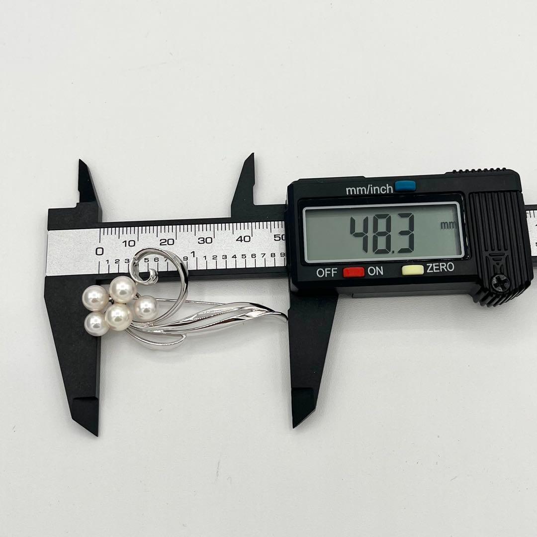 ☆美品☆ミキモト　5珠　シルバー　ブローチ　皇室御用達ブランド