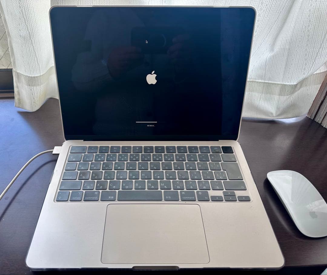 MacBook Air13インチM2チップ　美品