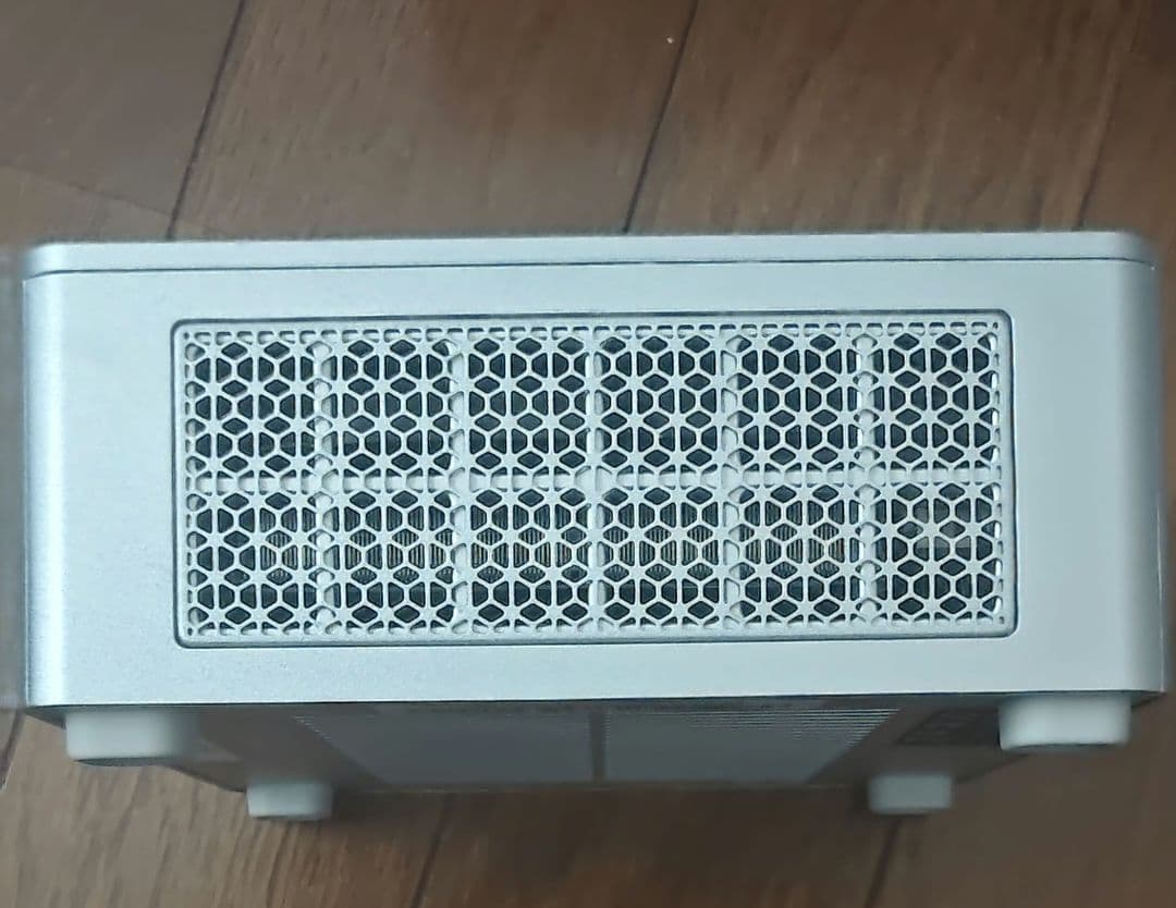 minisforum um870 slim 32GB 1TB本体付属品　値下げ可