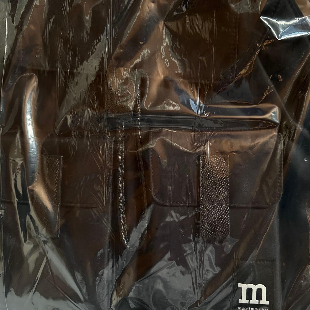 新品　マリメッコ　リュック　ブラック