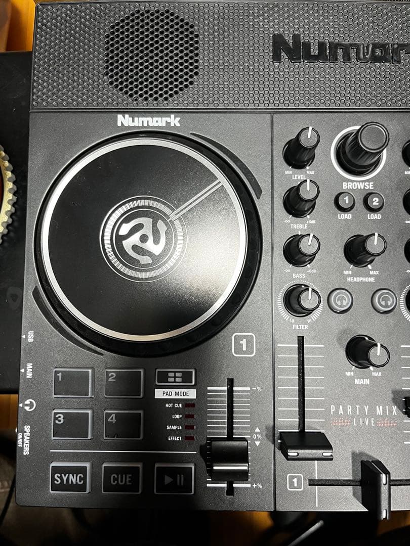 Numark Party Mix DJコントローラー　ヘッドホン付き