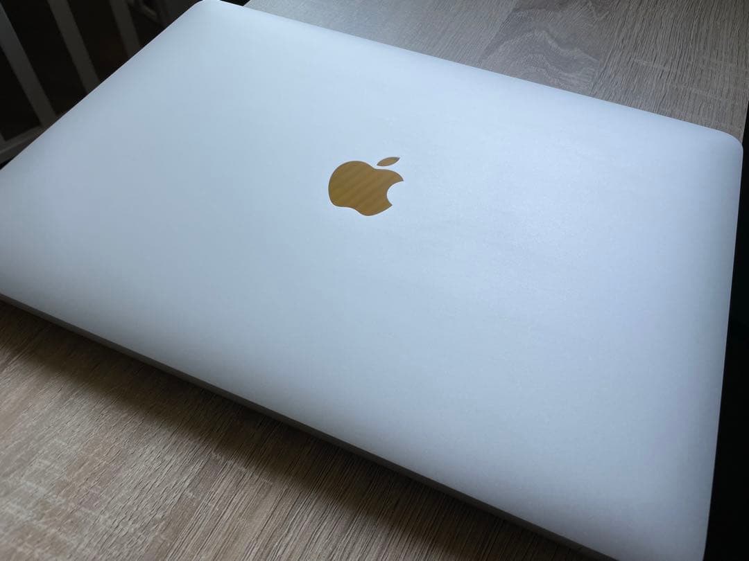 MacBook Pro 2020（16GB,512GB SSD,Core i5)