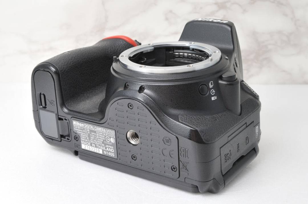 Nikon D5500 ボディ⭐️Wi-Fi スマホ転送 一眼レフカメラ ニコン