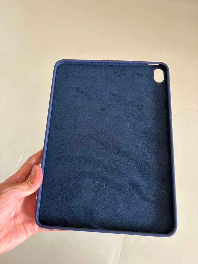 【外箱・ペン・ケース付】iPad Air 第5世代 64GB Wifiモデル