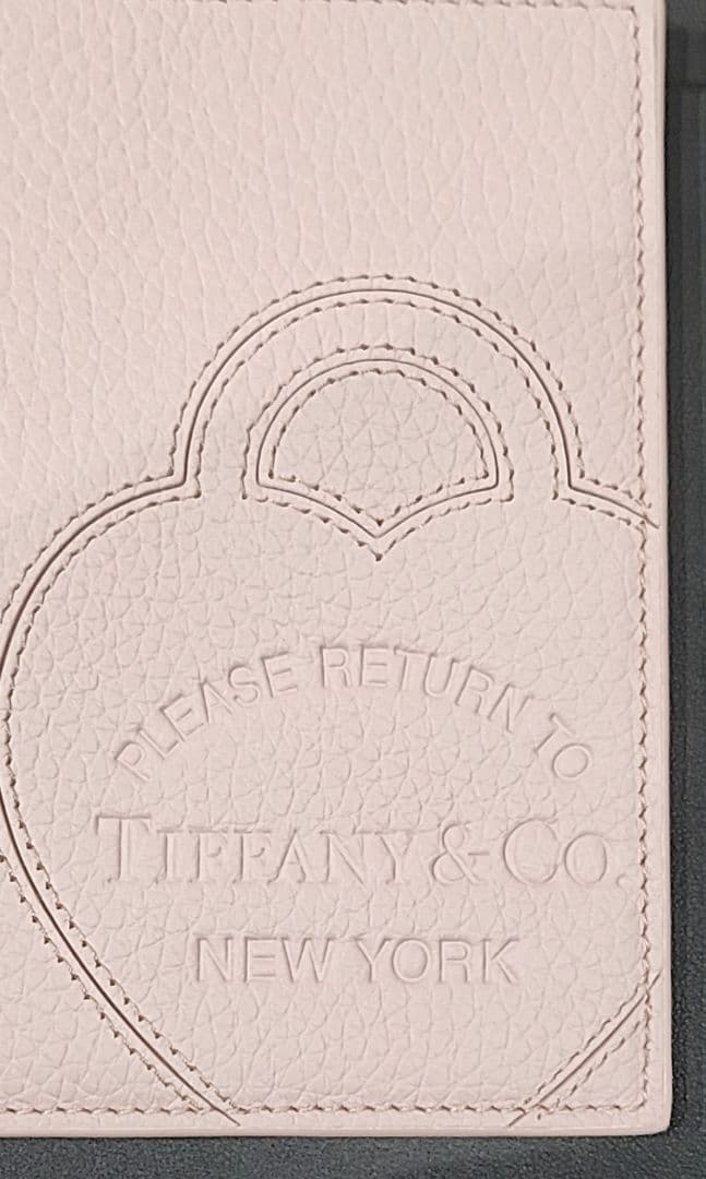 【新品未使用】TIFFANY &Co .　パスポートケース ピンク