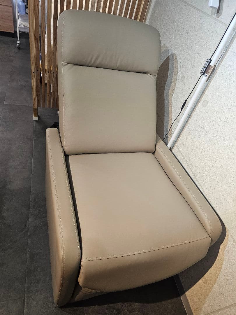 GANAリクライニングソファ