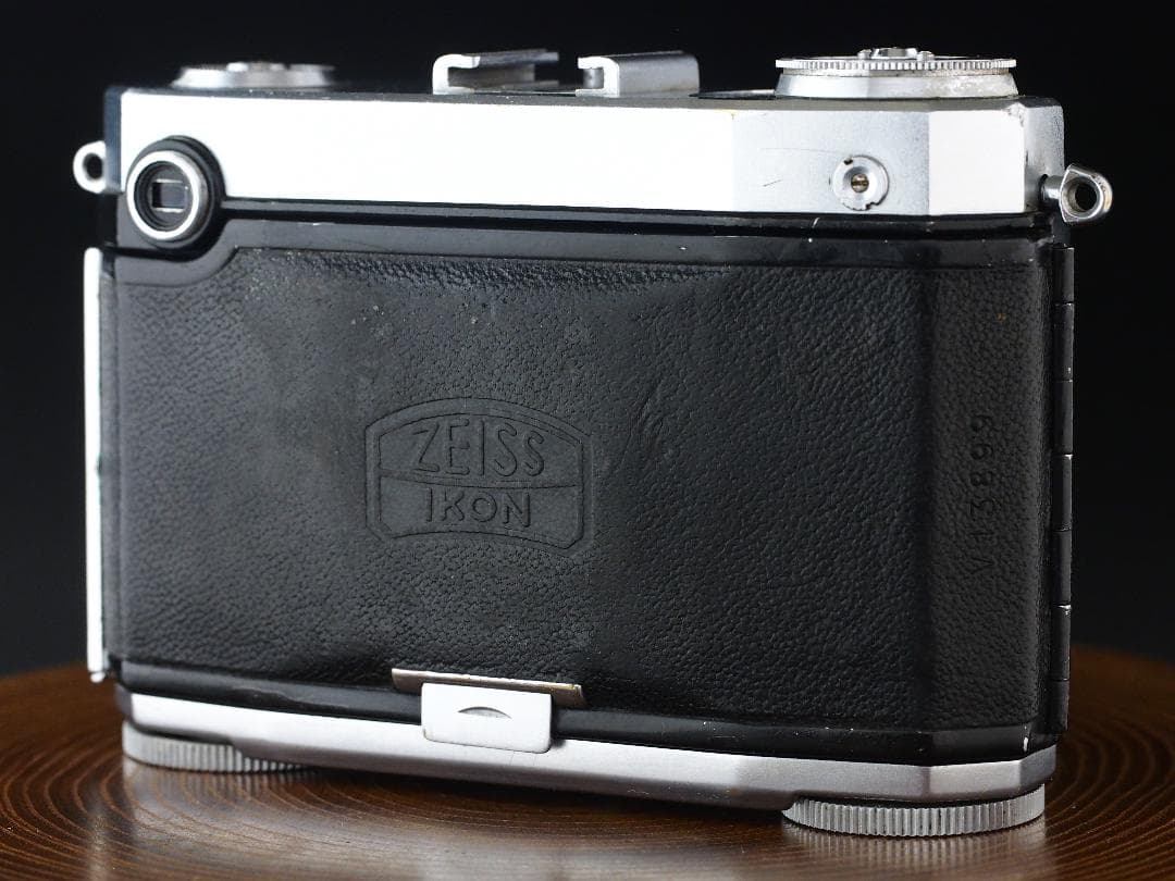 ZEISS IKON CONTESSA 35 TESSAR 2.8/45 RF機
