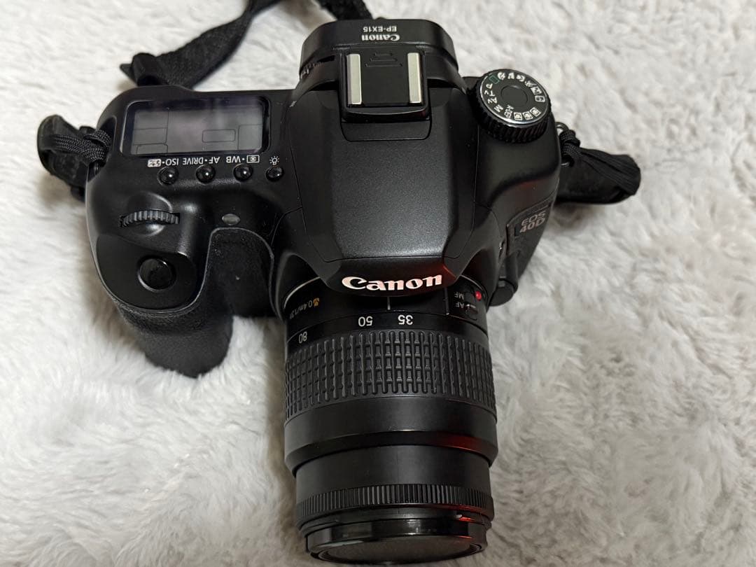 Canon 一眼レフカメラ EOS40D 望遠レンズ付き ストロボ付き カバン付
