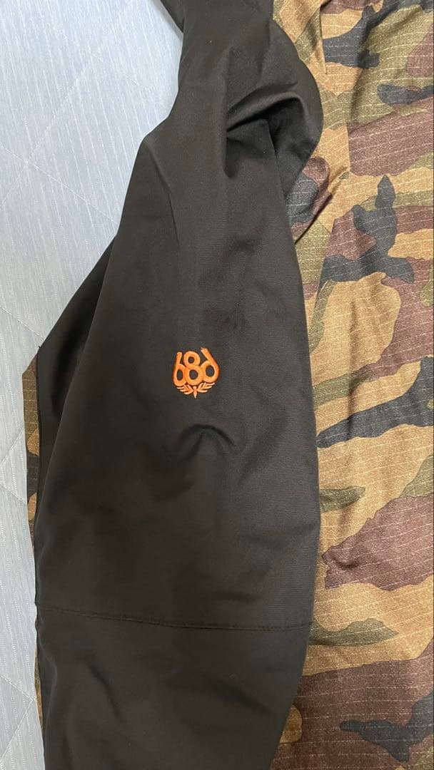 【sunny✨】スノボーウェア　スキーウェア　上下セット　686