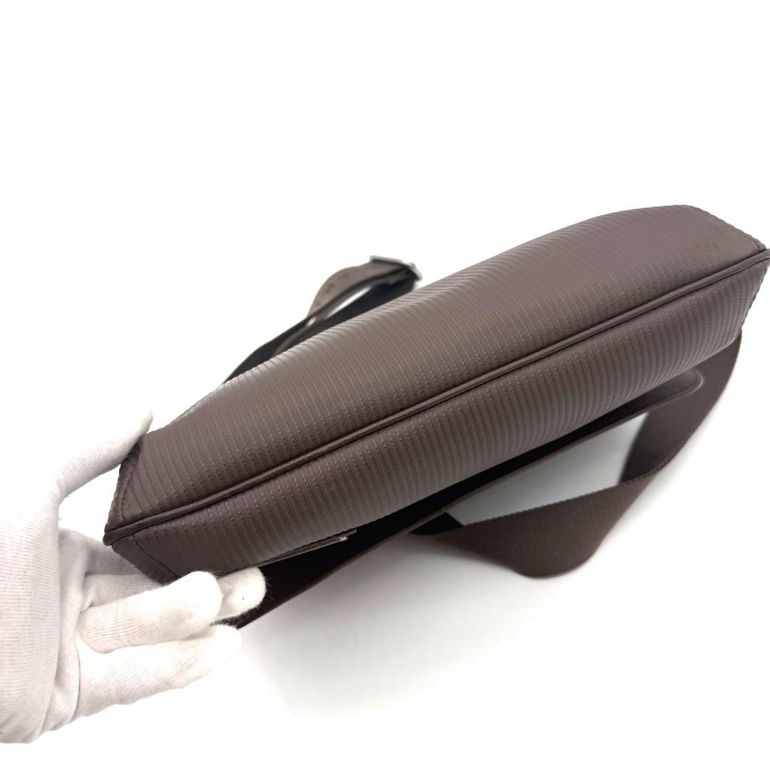 ★希少モデル★ブルガリ 本革 メッセンジャーバッグ ロゴプレート ロゴショルダー