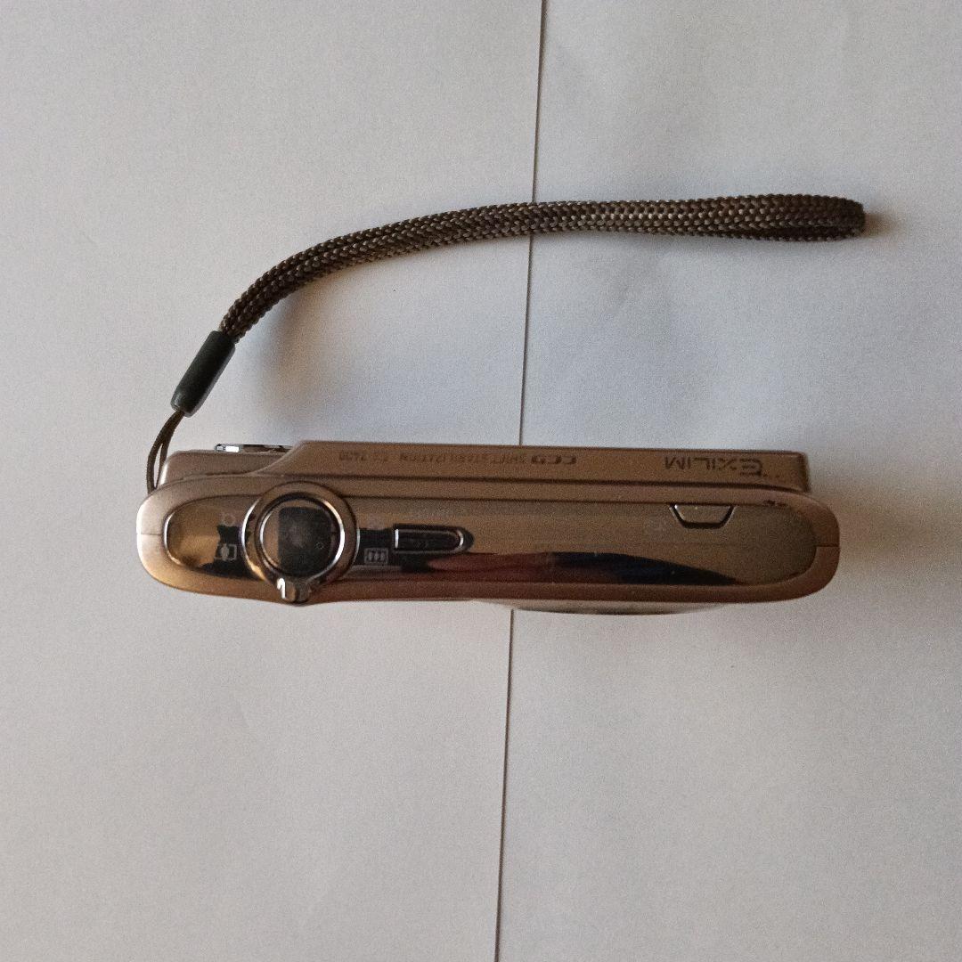 CASIO EXILIM コンパクトデジタルカメラ ゴールド