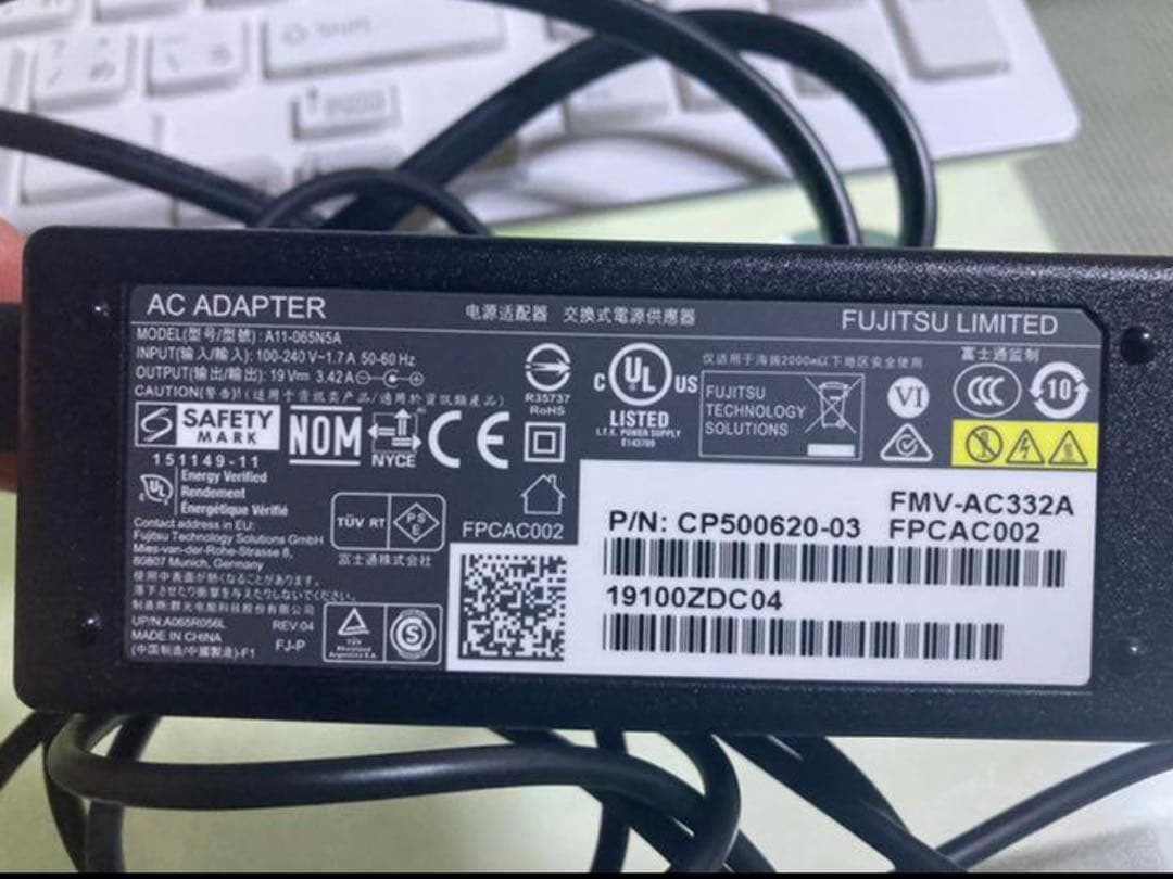 富士通 デスクトップ パソコン PC