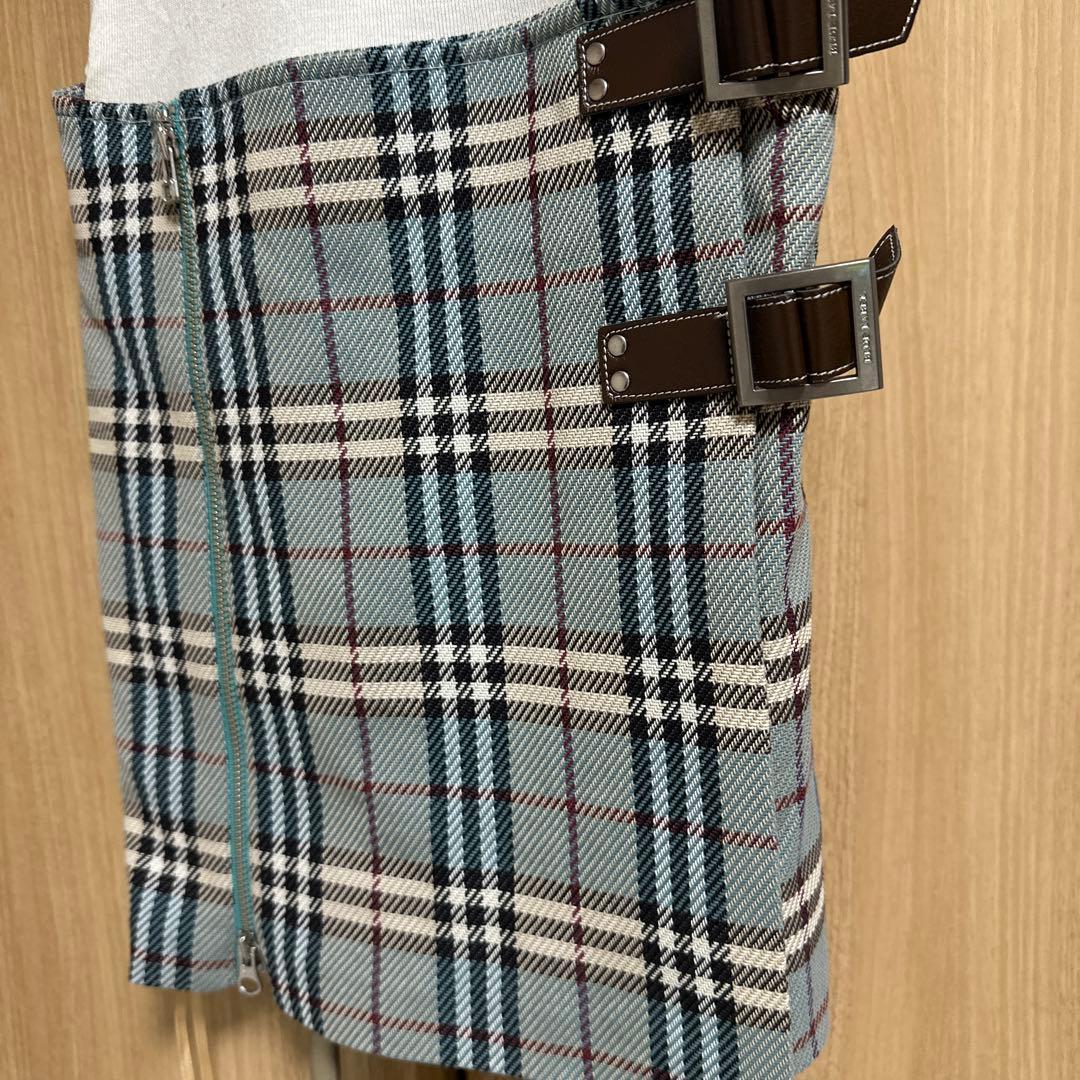 専用モテワンピ　上品　可愛い　バーバリーたチェックノースリワンピ38