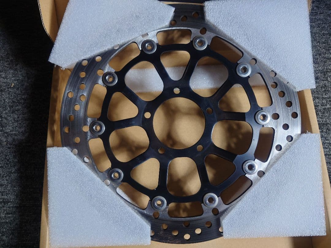 パニガーレV2 bremboフロントブレーキディスク 左右 純正取り外し品