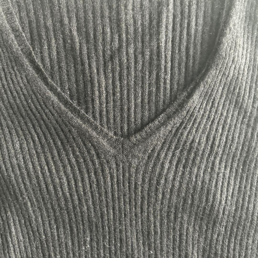 【美品】CHANEL カシミア100% ニット　Vネック　ブラック　黒