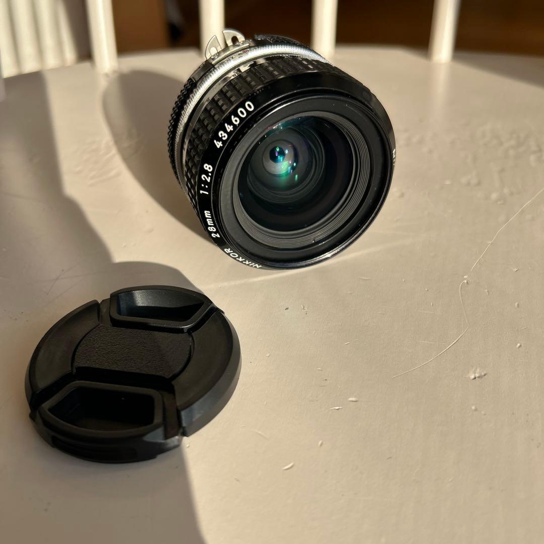 極美品　Nikon NIKKOR 28mm 1:2.8