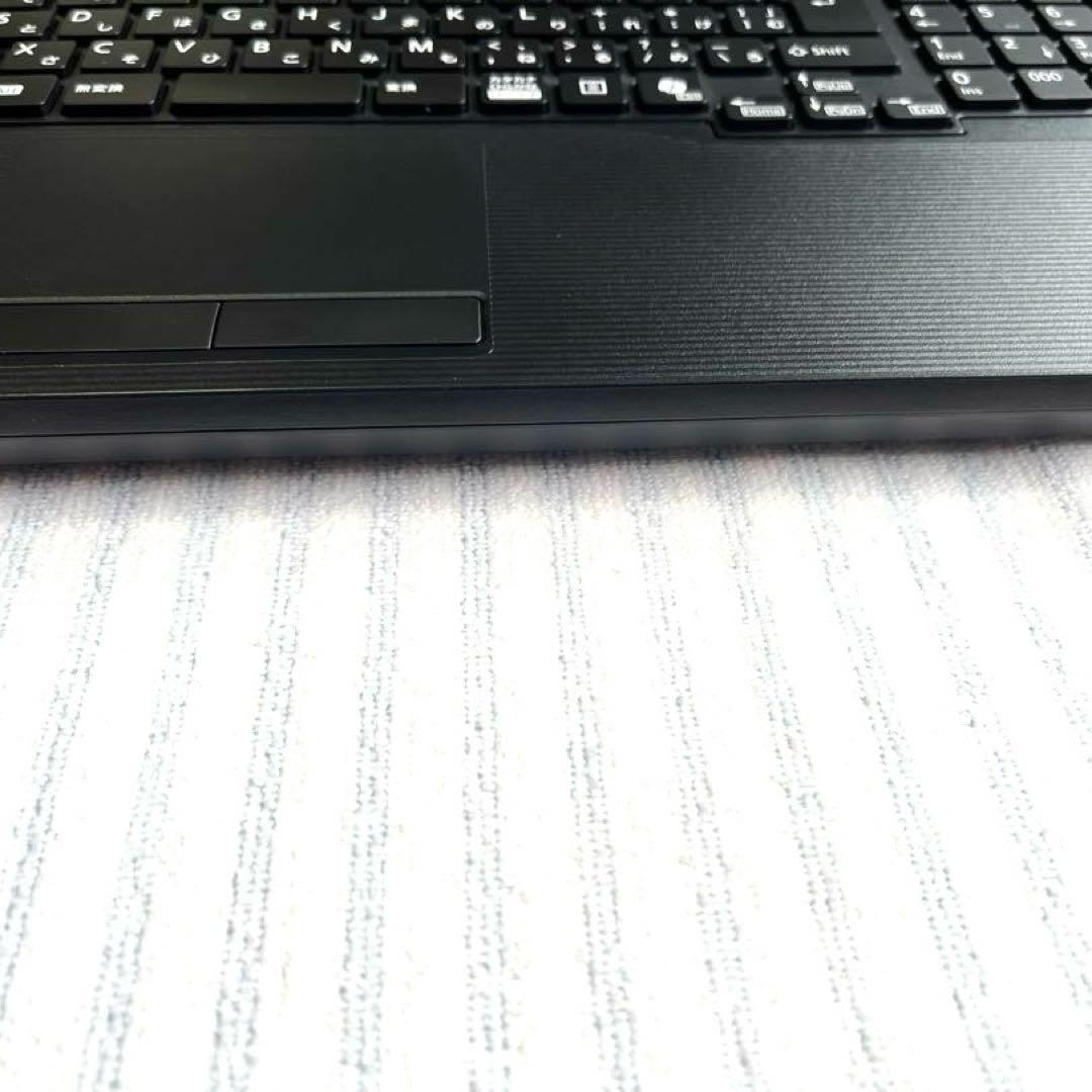 み*ひ様 【★美品！】富士通 LIFEBOOK A5513/R（2024年10月