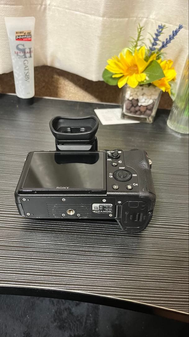 υ*様 SONY α7 II ミラーレスカメラ 本体と付属品