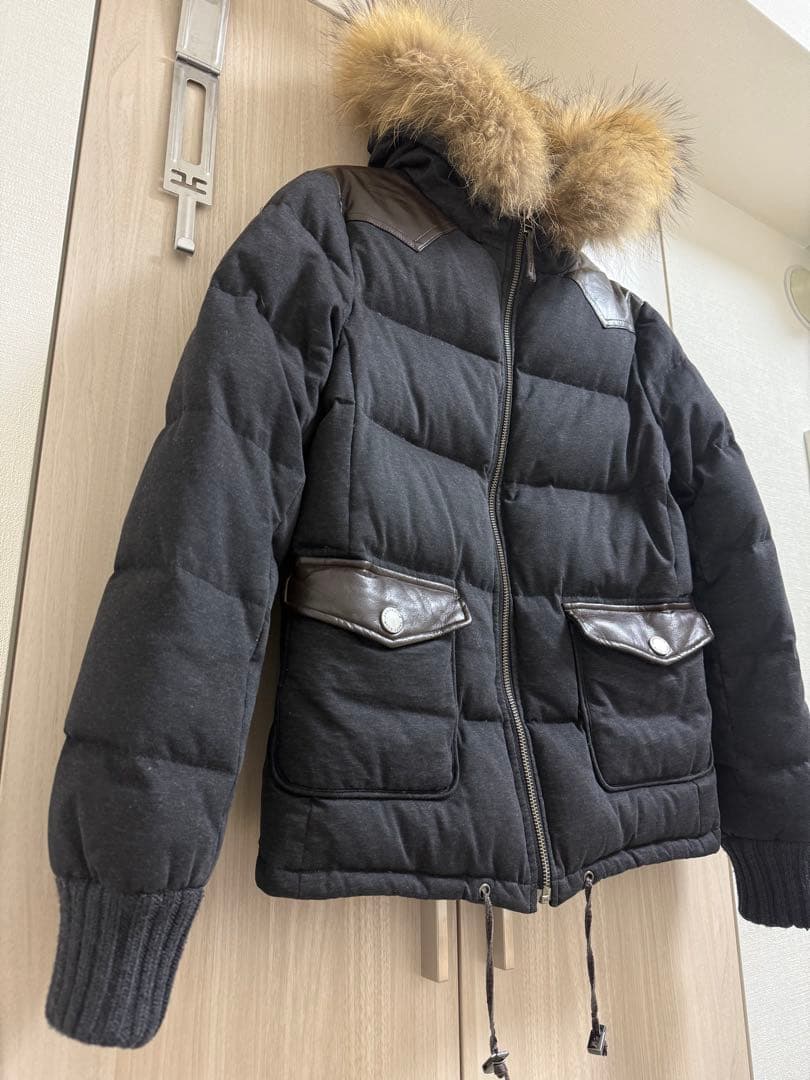 バーバリーブルーレーベル　ダウンジャケット　ダークグレー　36 S