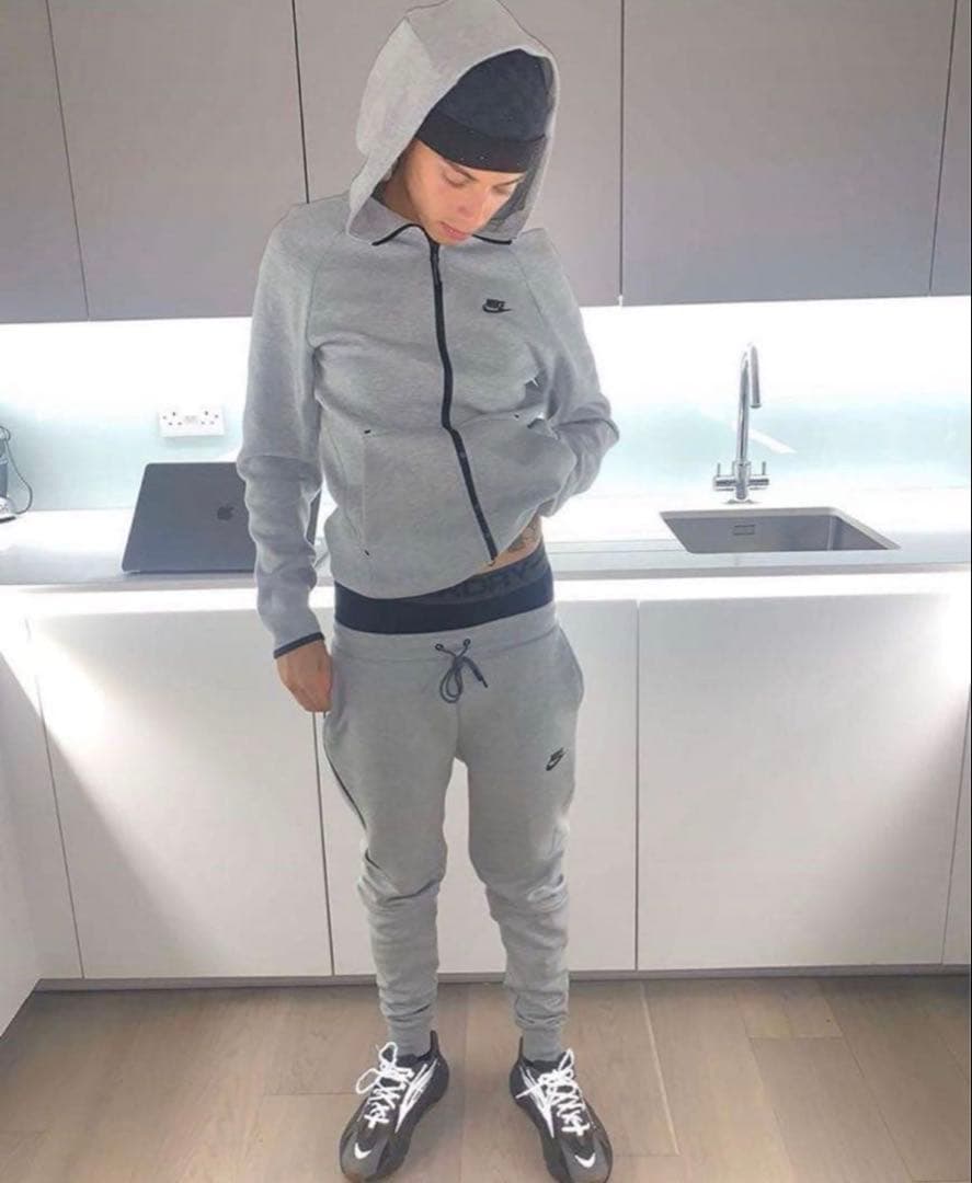 早いもの勝ち‼️M テックフリース セットアップ NIKE グレー過去モデル 廃盤