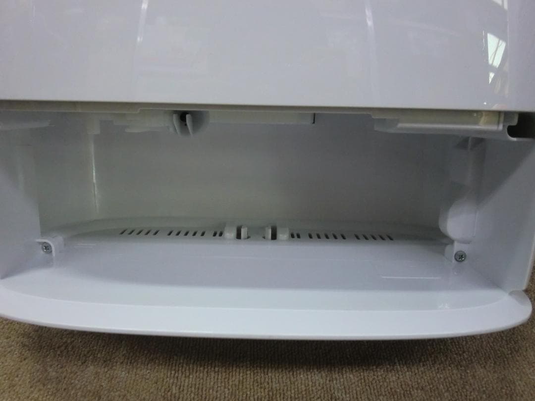 【中古品】Panasonic デシカント式 衣類乾燥除湿機 F-YZT60-A