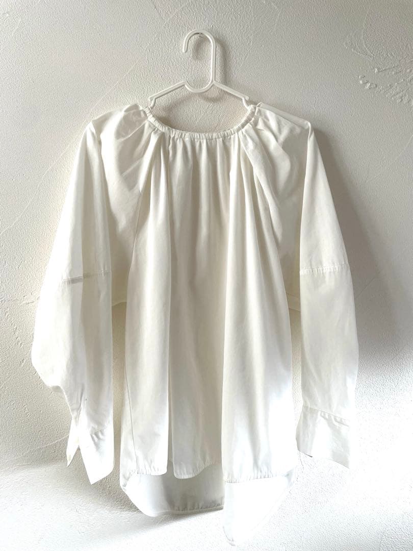 LUDLOWホワイト バルーンスリーブ トップス