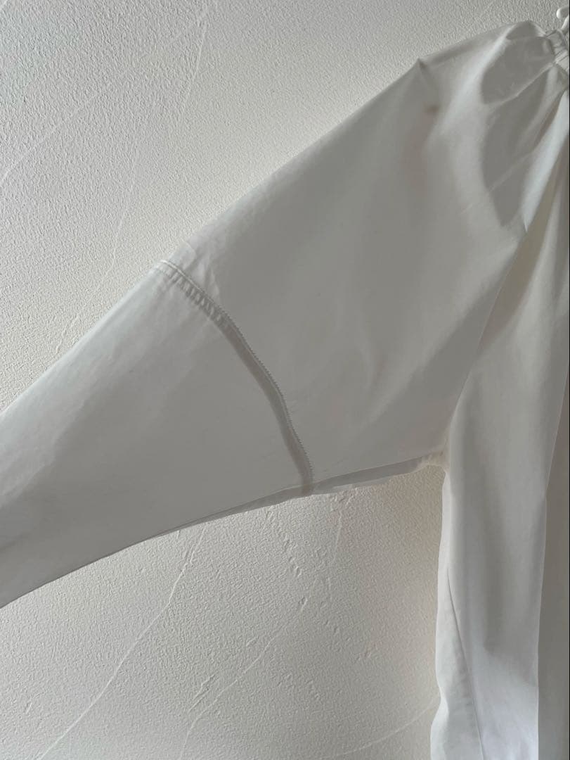 LUDLOWホワイト バルーンスリーブ トップス