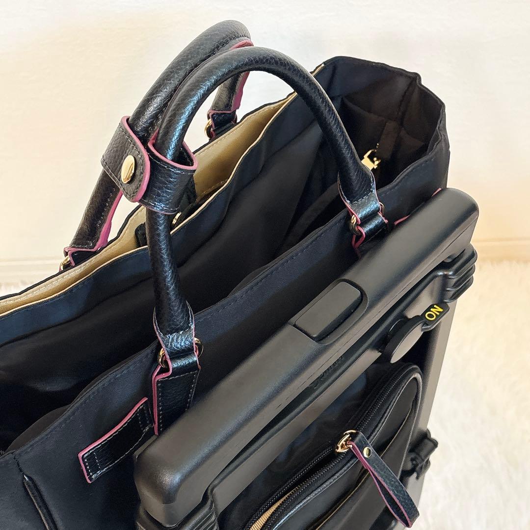 ✨極美品✨ スワニー キャリーバッグ D-598 リリーア ブラック 4輪