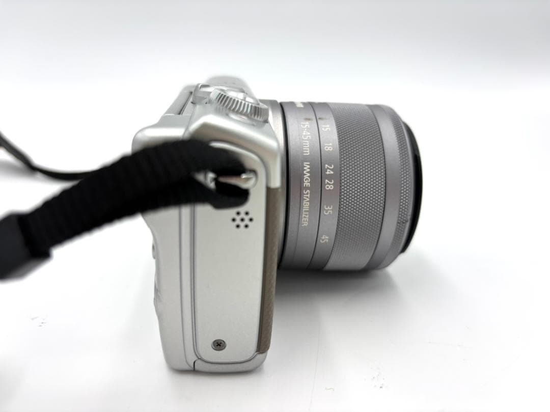 【稼動品/美品】デジタルカメラ　Canon　EOS　M100　ケース付き