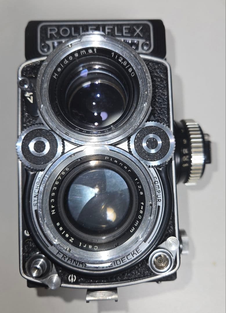 ローライフレックス2.8F CarlZeiss Planar 80mm F2.8