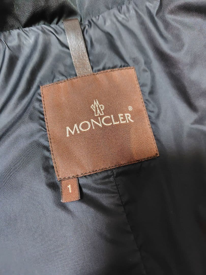 お値下げ【美品】MONCLER モンクレール 黒ダウンジャケット レディース