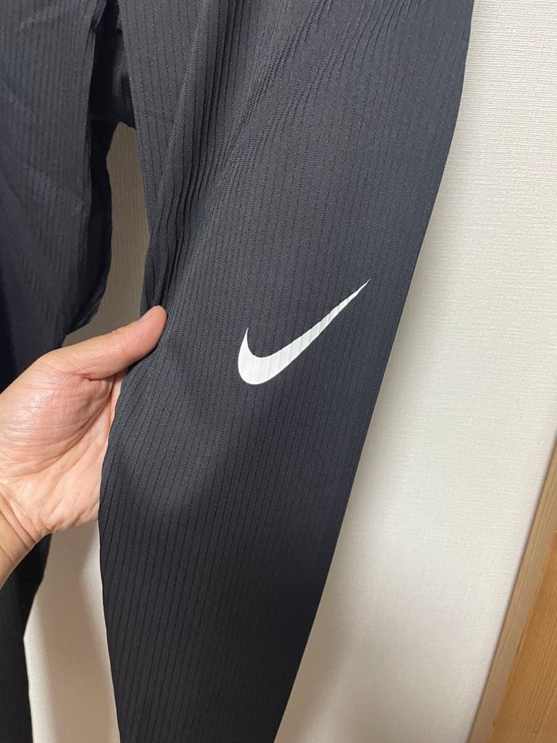 NIKE AEROSWIFT ロングタイツ　ブラック　Mサイズ