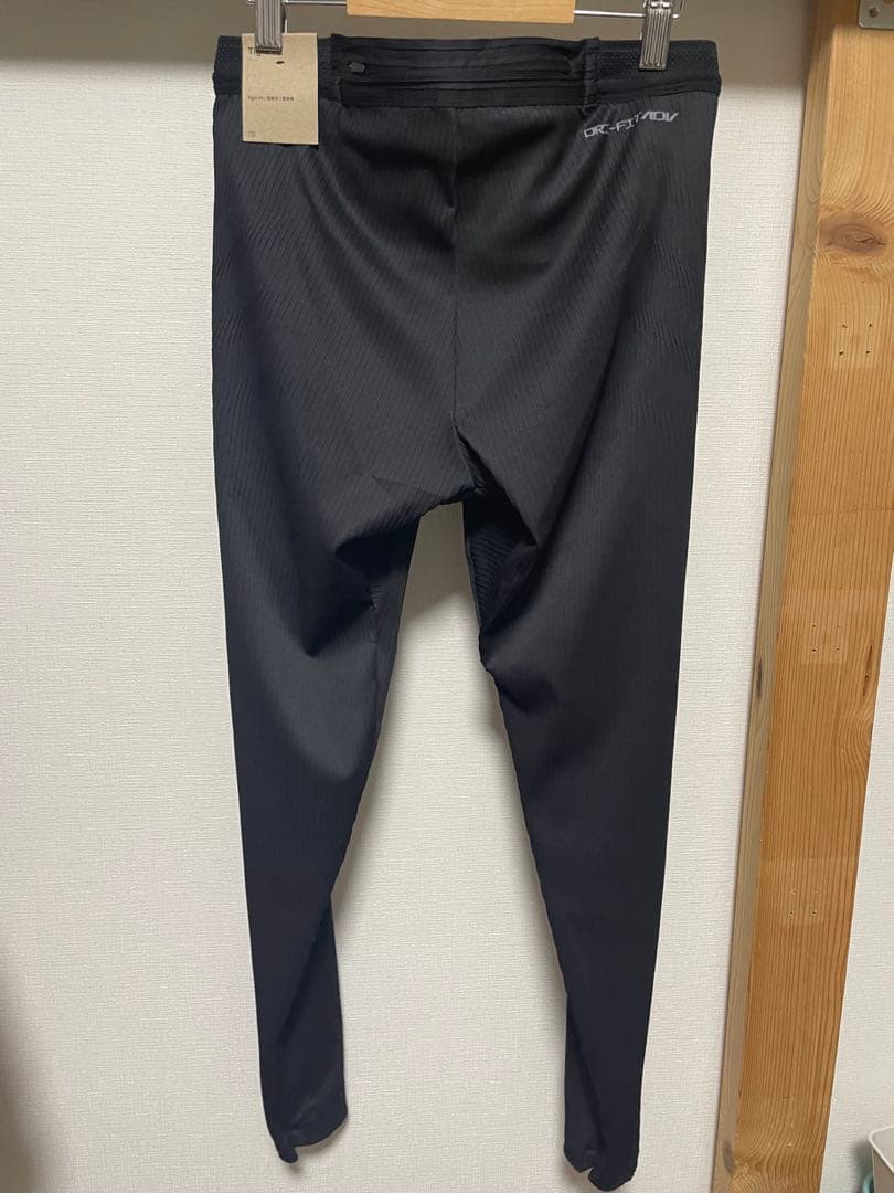 NIKE AEROSWIFT ロングタイツ　ブラック　Mサイズ