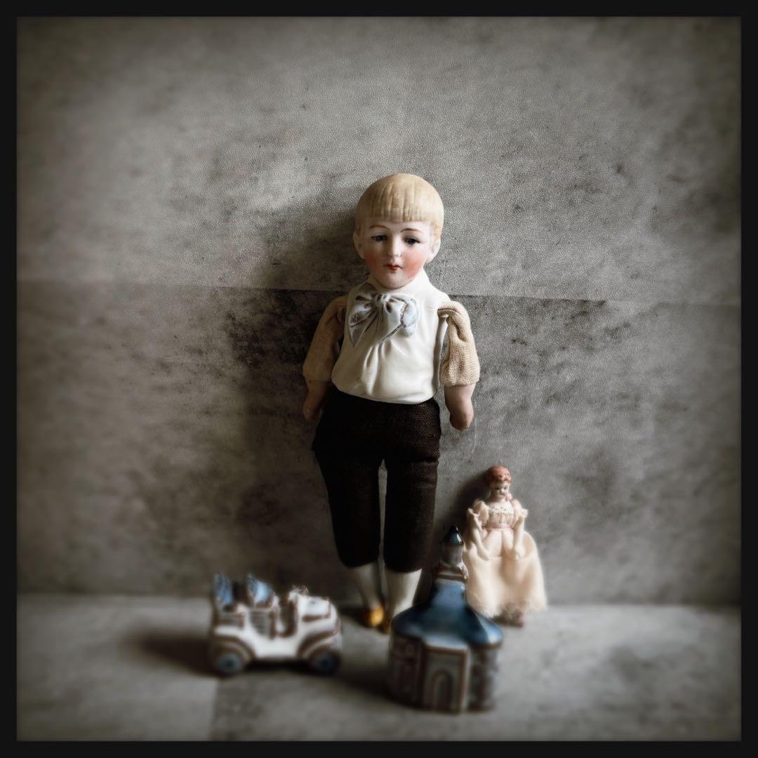 レアアンティーク　ビスクドール Hertwig 社 ブロンドの男の子