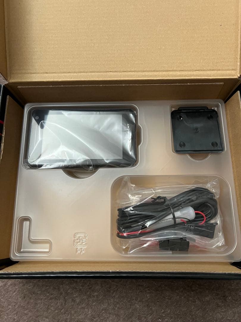 ユピテル Z1100 レーダー探知機 本体のみ新品同様 中古品付属品新品未使用