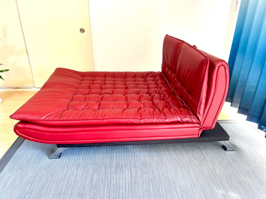 ニトリ赤い合成皮革ソファ 、ソファベッドリクライニング機能付き
