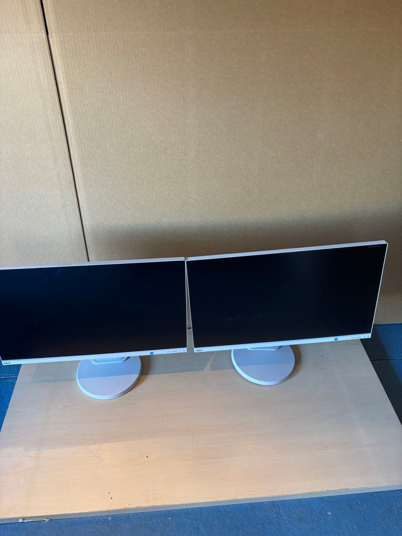 S*n様 NEC LCD-E241N-C 24インチモニター　二台セット
