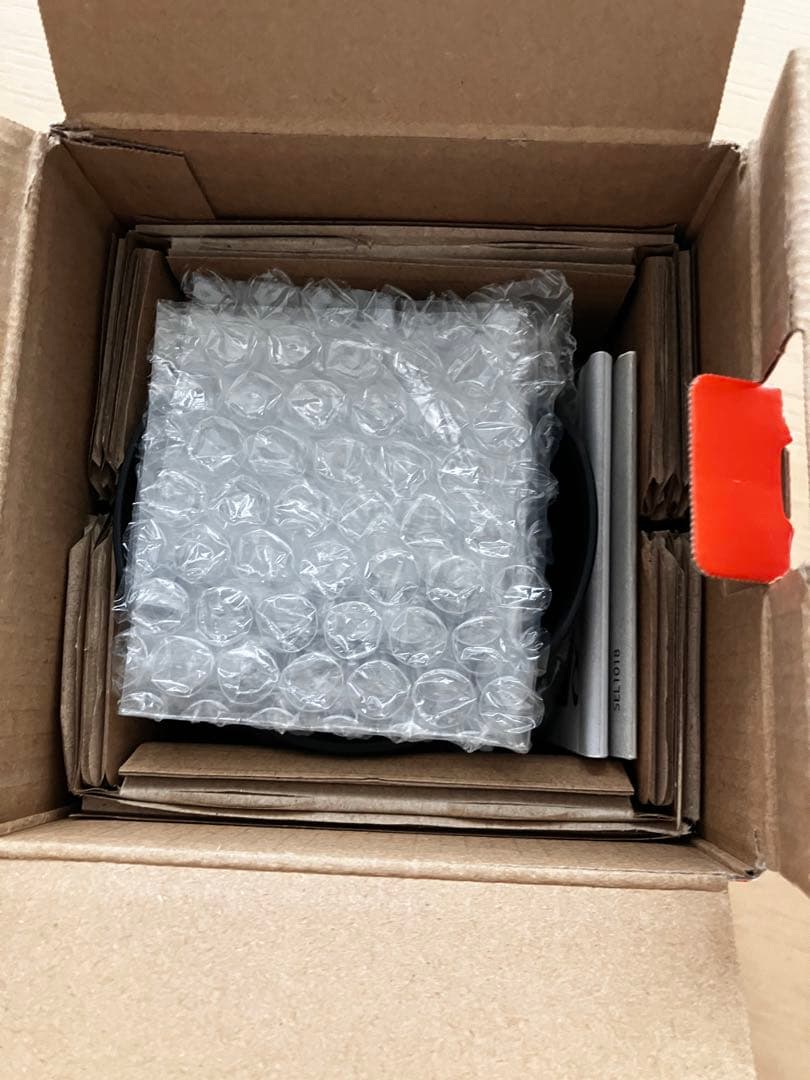 新品同様SONY E10-18㎜　F4 広角ズームレンズ　ＳＥＬ1018