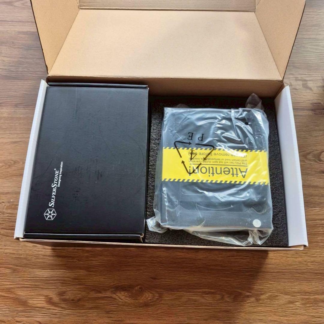 SilverStone (シルバーストーン) 電源ユニット 80PLUS