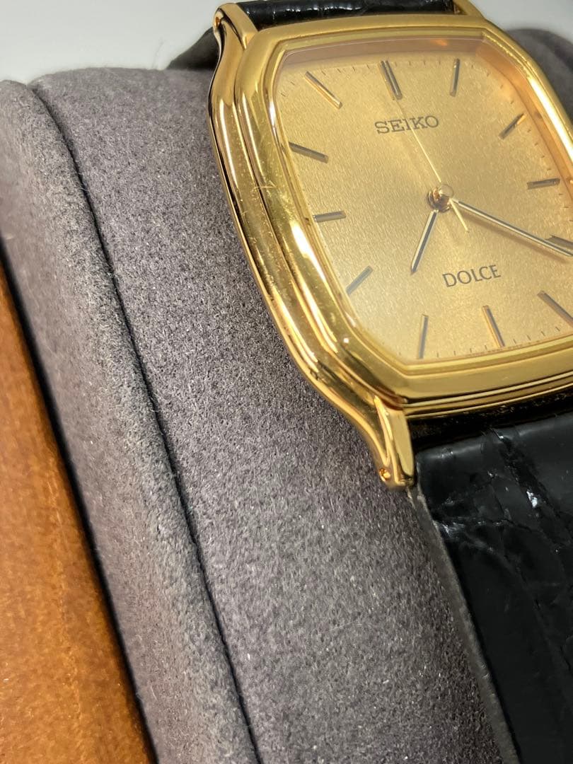 SEIKO DOLCE 腕時計5E61-5A10 クオーツ ゴールド【A876】