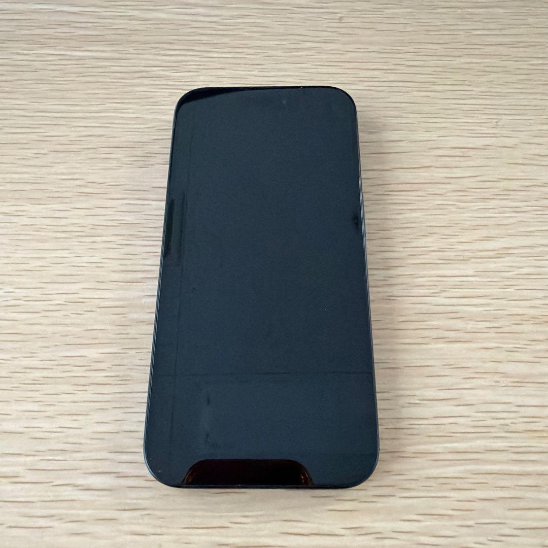 美品iPhone 15pro 256GB バッテリー残89%