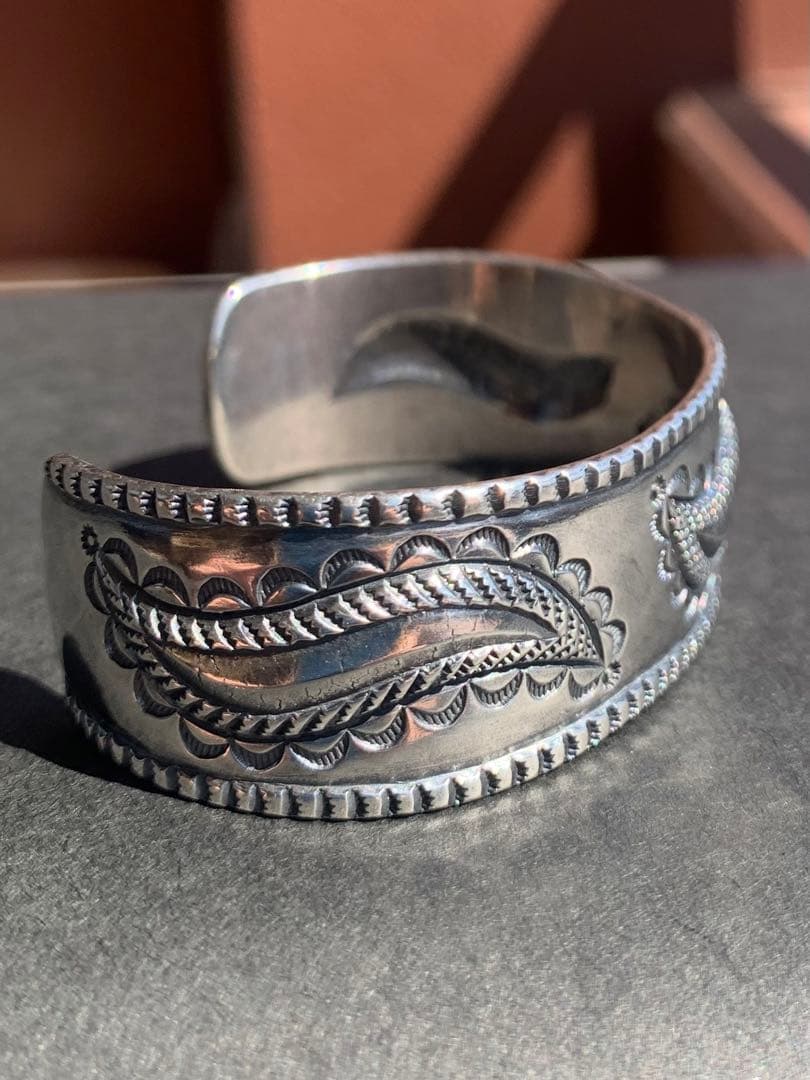 ナバホ最高峰　perry shorty シルバー　バングル