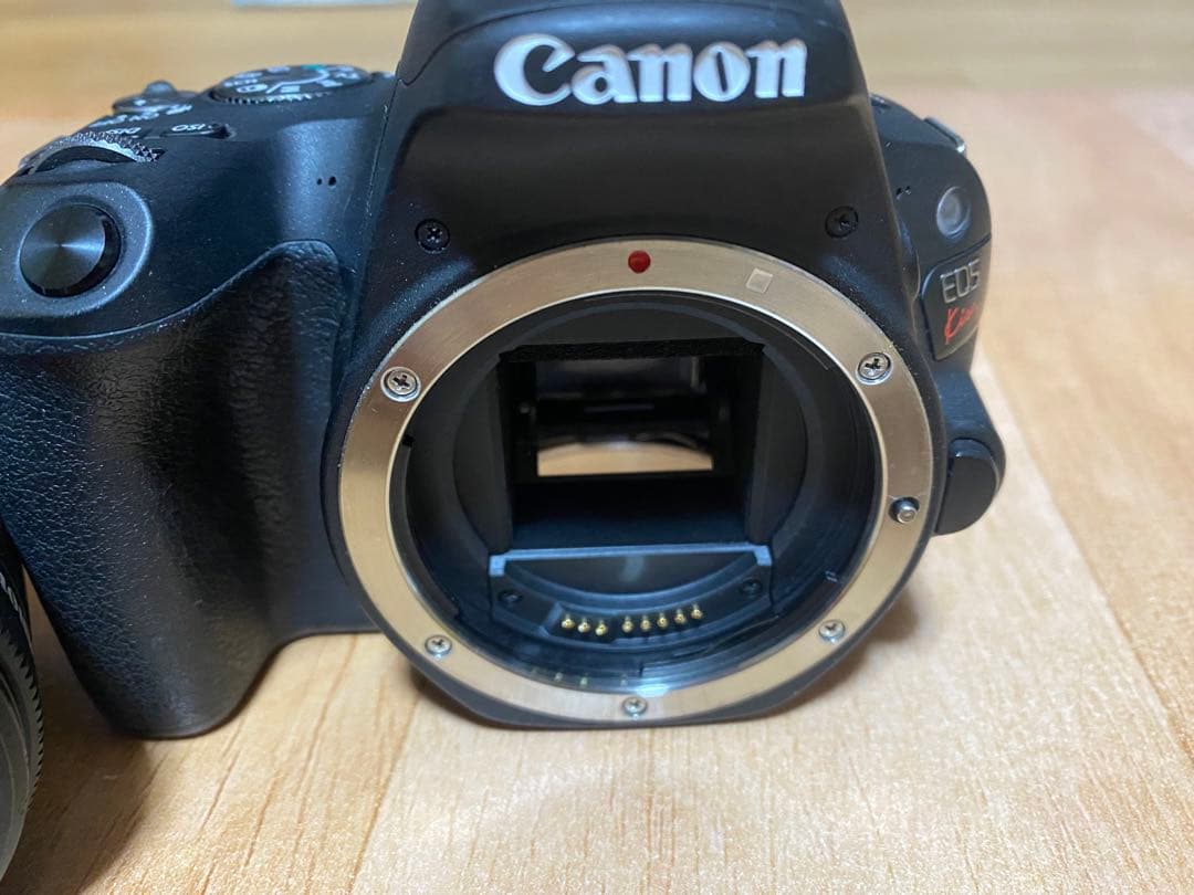 Canon EOS Kiss X9 18-55mm レンズ付き