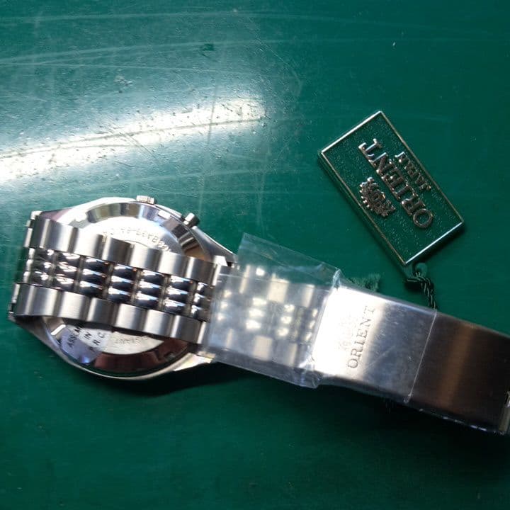 オリエント腕時計　クリスタル