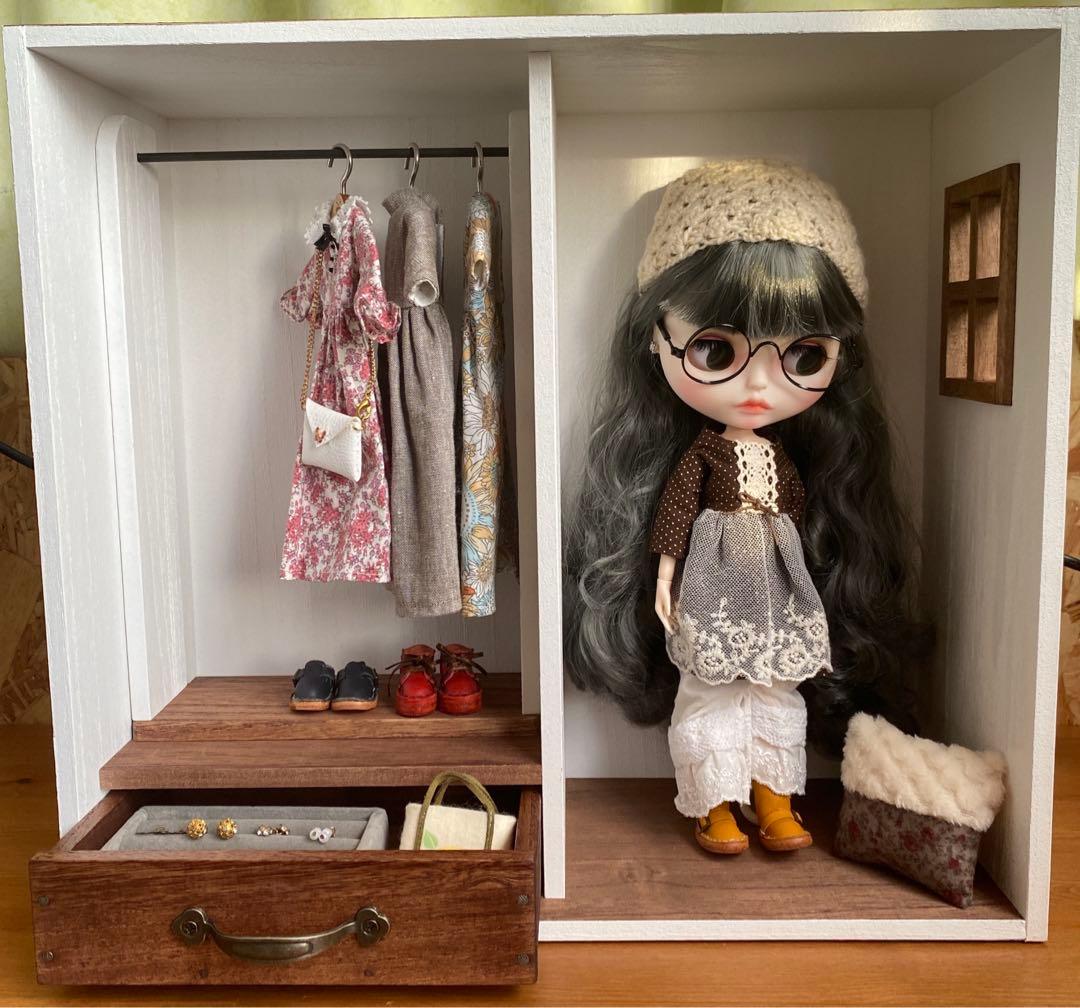 おうち型人形用木製収納ケース　ネオブライス　アイシードール　ドール用クローゼット