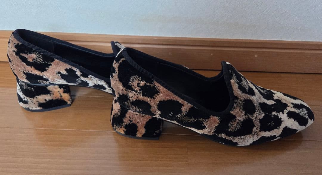 PIPPICHIC　25cm　サイズ38 レオパード スリッポン パンプス