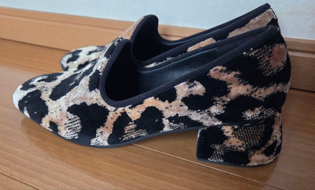 PIPPICHIC　25cm　サイズ38 レオパード スリッポン パンプス