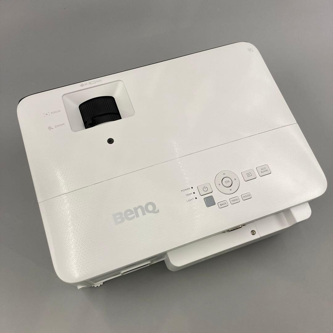 ★BenQ 4K DLP TK700 ゲーミングプロジェクター
