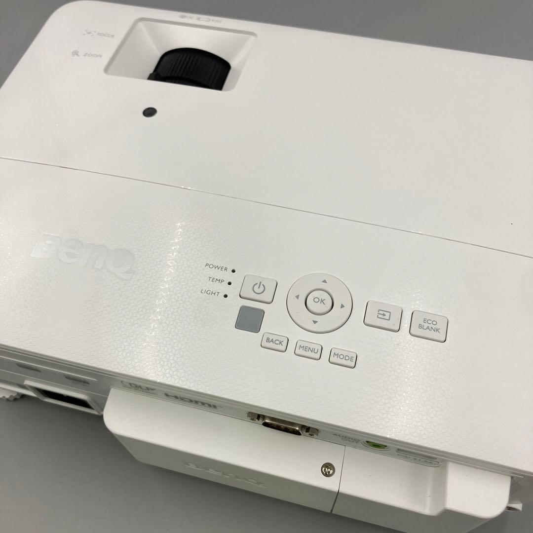 ★BenQ 4K DLP TK700 ゲーミングプロジェクター