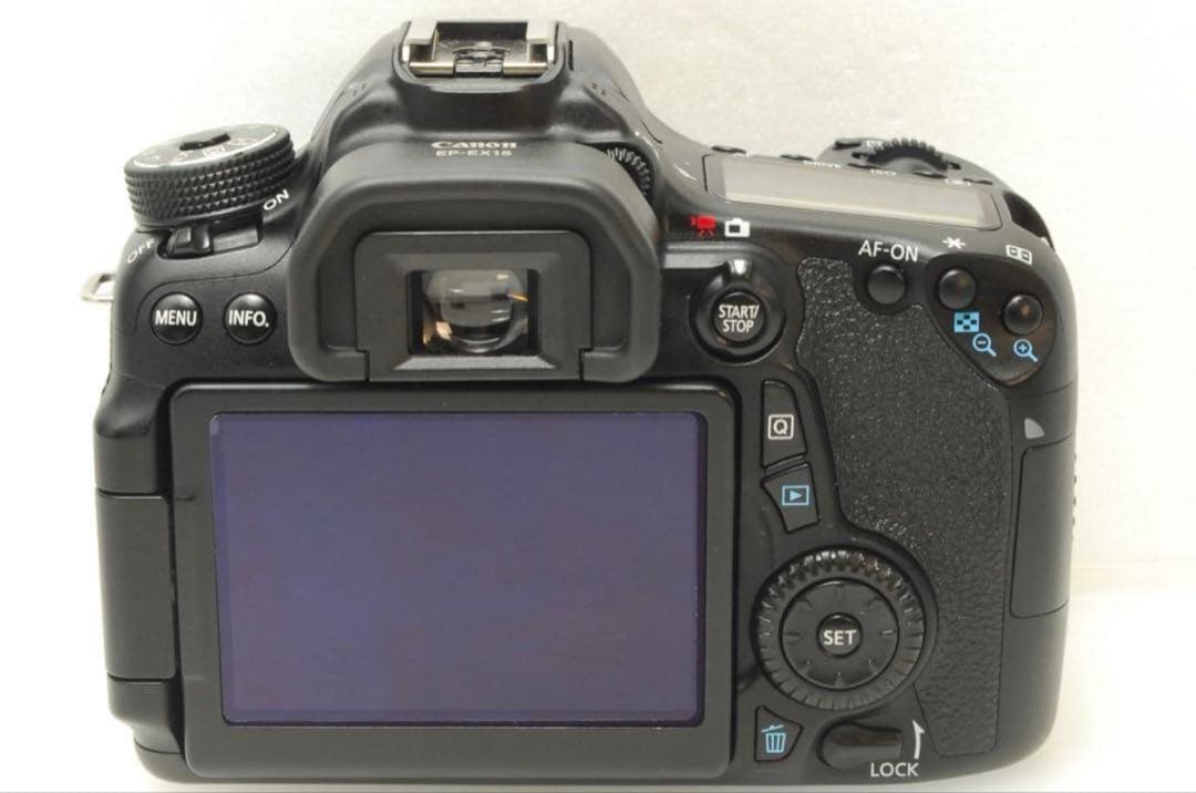 Canon EOS 70D 超望遠ダブルレンズ　スポーツ撮影　Wi-Fi搭載！